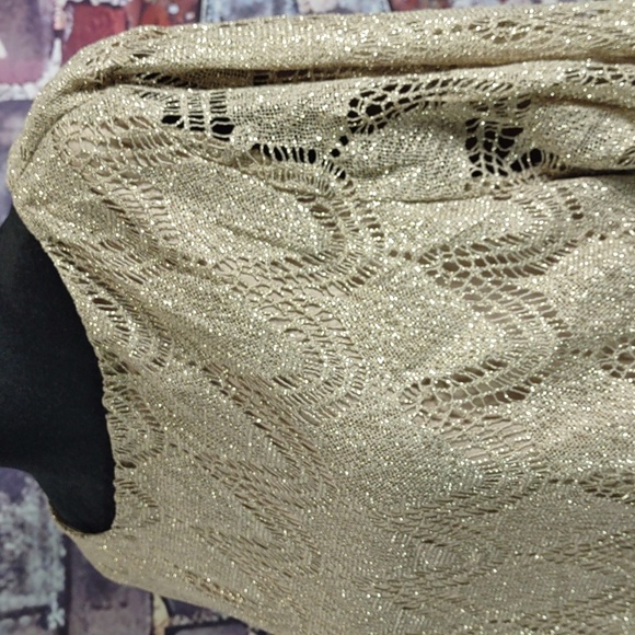 Chico's Scalloped Fringe Top - Picture 5 of 12